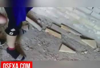 Супруга хозяина узбека трахается с рабочим на стройке, любительский секс